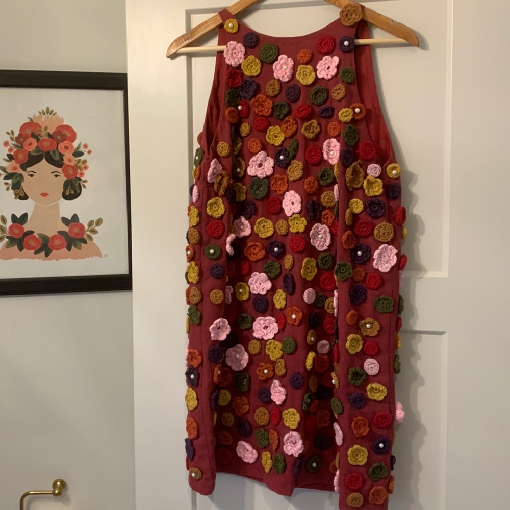 Anthropologie Guild Kallos floral appliqué shift mini dress